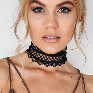❤️Black Lace Choker❤️
