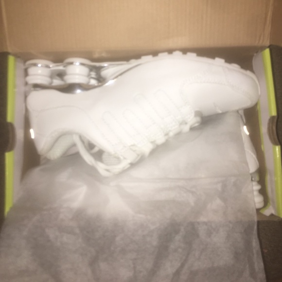 Nike Shox! BRAND NEW NEVER WORN STILL IN BOX
