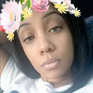 Meet your Posher, April