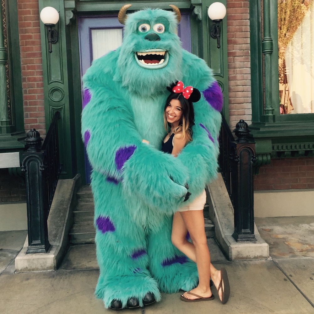 Meet your Posher, Angela