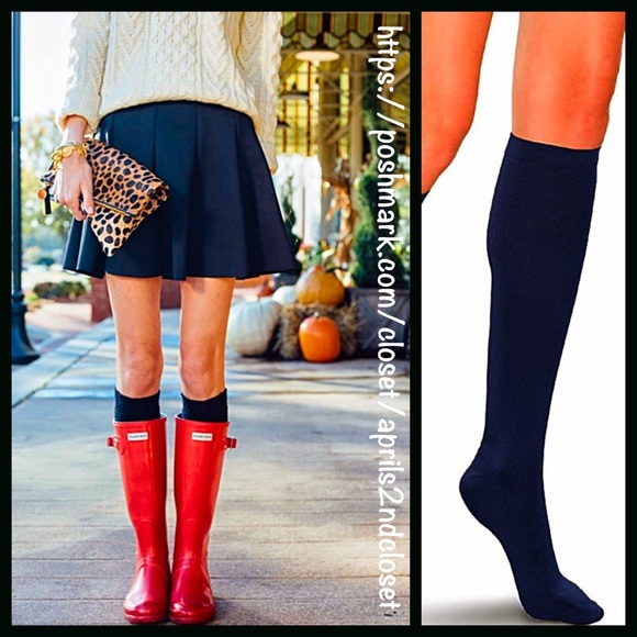 HUE TALL KNEE HIGH NAVY BLUE KNIT BOOT SOCKS - Picture 4 of 5