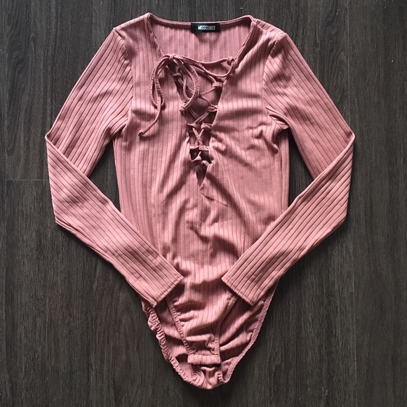 🌙 SALE! ✨ Missguided Rose Lace-Up Bodysuit