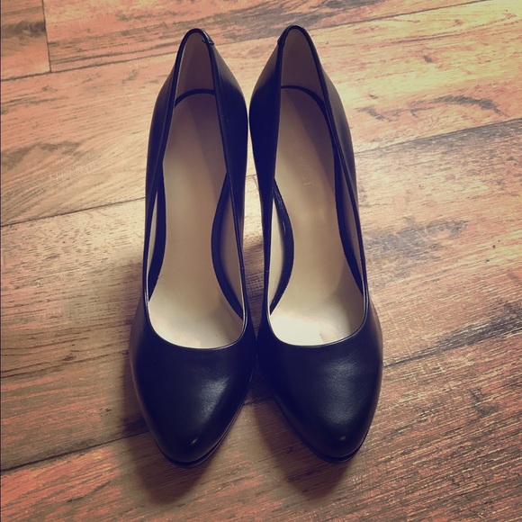 Black Leather "Regolar" Nine West Heels