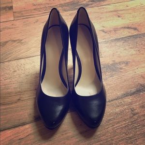 Black Leather "Regolar" Nine West Heels