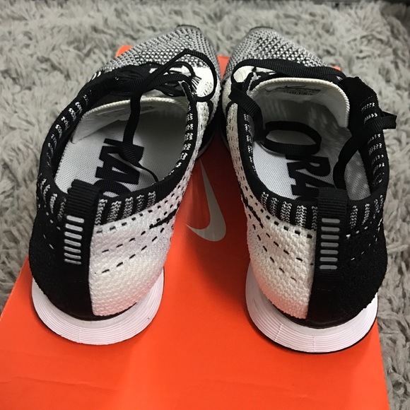 Nike Flyknit Racer Orca White Tongue (2013) - Picture 2 of 4