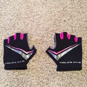 Gold's Gym gloves