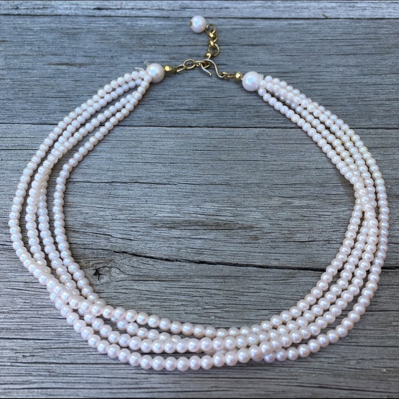 Vintage 1970's Faux Pearl Necklace