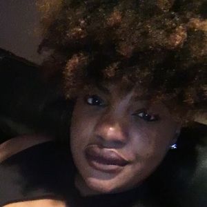 Meet your Posher, Quaneisha