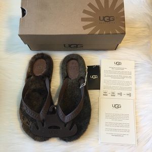 UGG  Fluffie Flip Flop Sandals