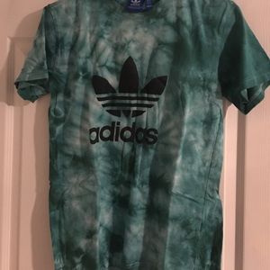Adidas tee
