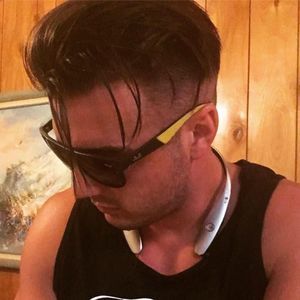 Meet your Posher, Blake