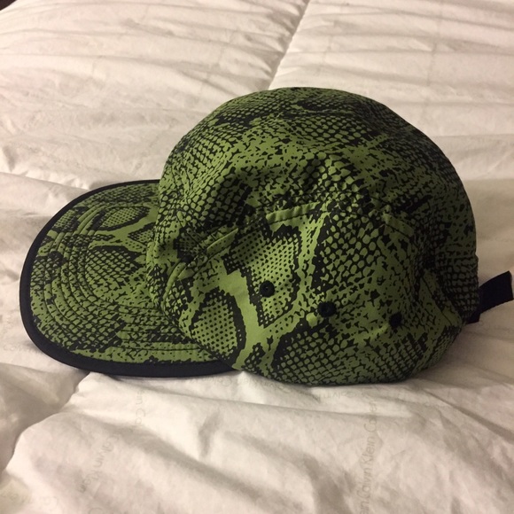 Supreme Snake 5 Panel Box Logo - Picture 2 of 3