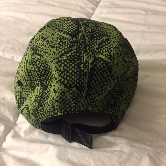 Supreme Snake 5 Panel Box Logo - Picture 3 of 3