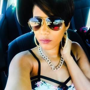 Meet your Posher, Jasmine