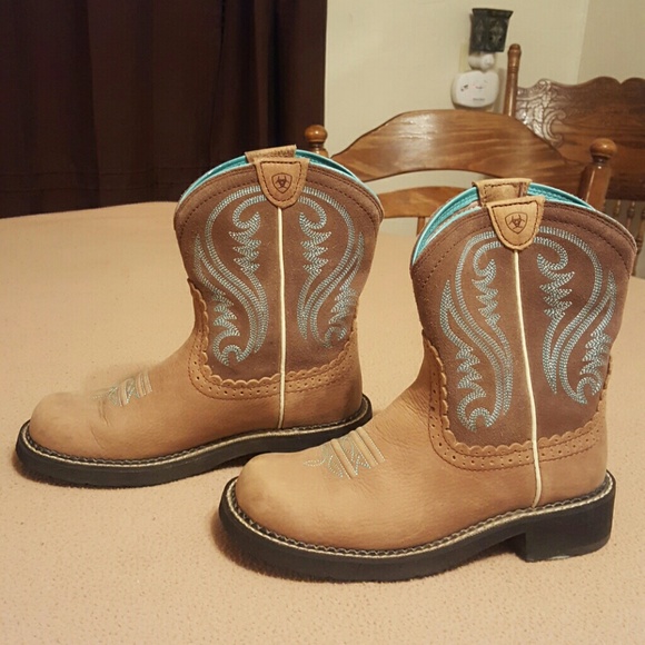 Cleaning out closet have another identical  pair w