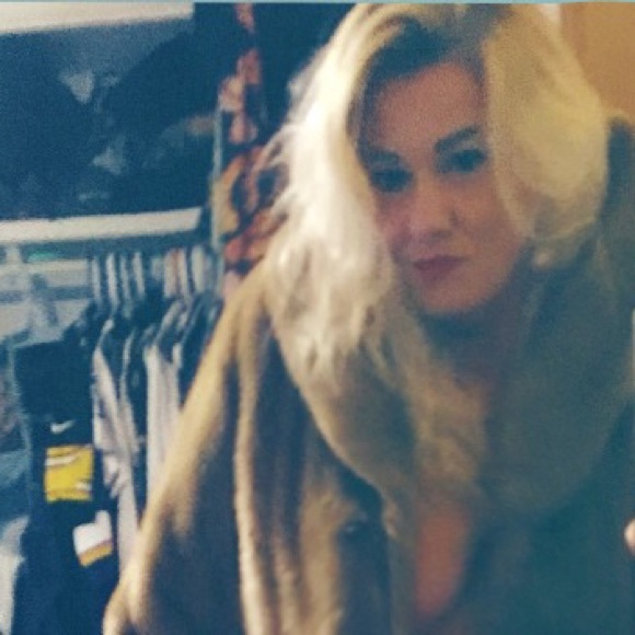 Meet your Posher, Storme - Picture 5 of 8