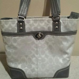 GRAY COACH PURSE- Very good condition