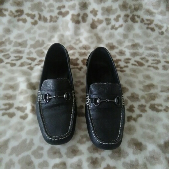 Cole Haan size 6 women's black leather loafers
