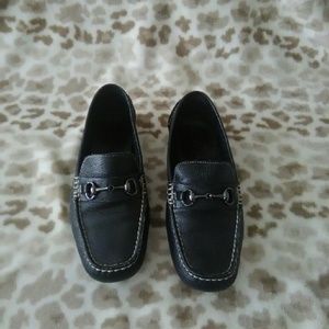 Cole Haan size 6 women's black leather loafers