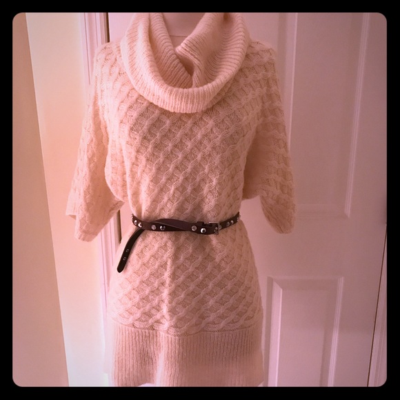 Light Beige Old Navy Cowl Neck Sweater Size Small