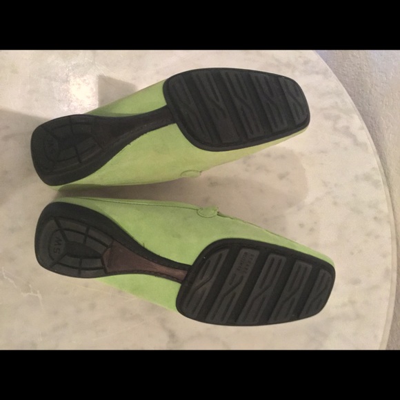 Flats_&_Loafers
