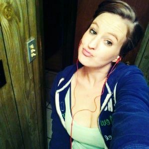 Meet your Posher, Kelsie