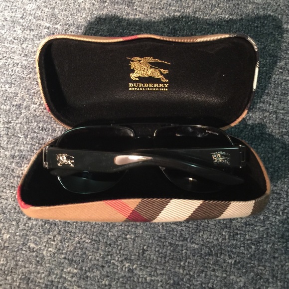 Burberry sunglasses case