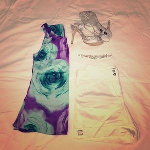 White House Black Market Flowery Reflection Shirt