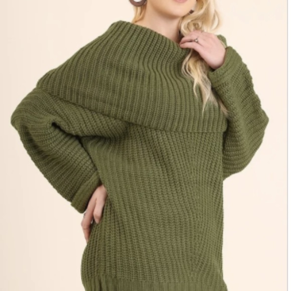 SIZES XL - 2X!!!!! BERRY FOLD OVER SWEATER - Picture 7 of 7