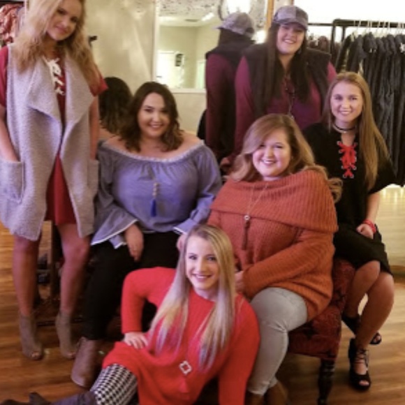 SIZES XL - 2X!!!!! BERRY FOLD OVER SWEATER - Picture 3 of 7