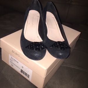 BCBG Black Snake Wedge Heel Size 5