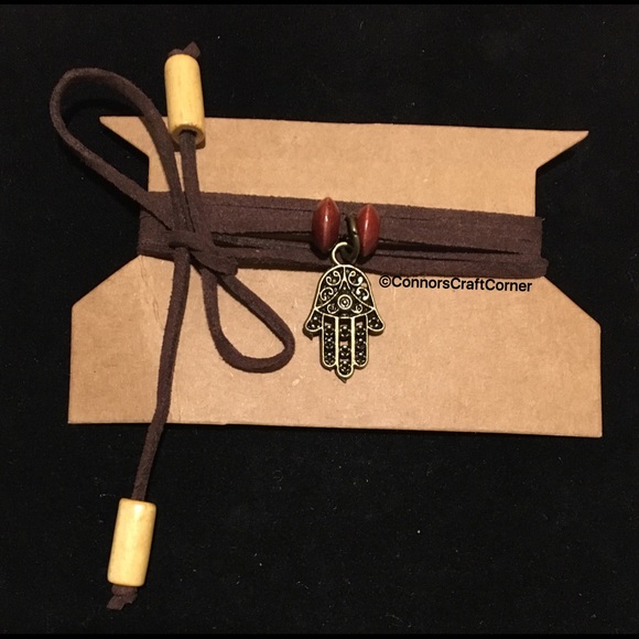 Connors Craft Corner Jewelry - Handmade Leather Tie Choker/Hamsa Charm