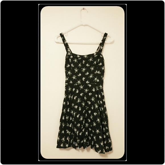Abercrombie & Fitch Floral Dress