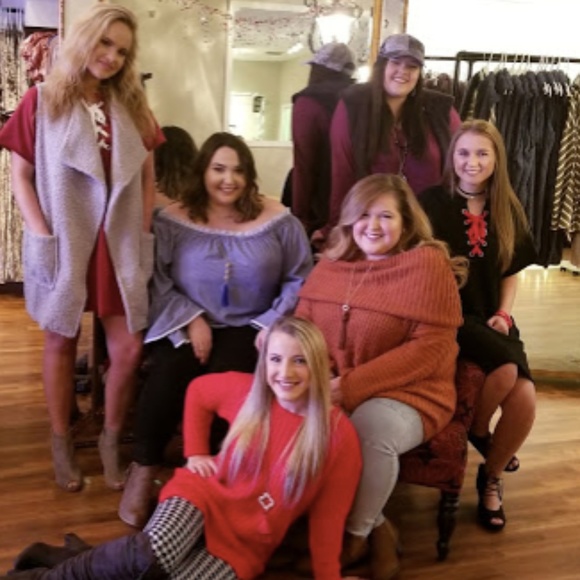 PLUS SIZED BRICK FOLD OVER SWEATER - Picture 3 of 5