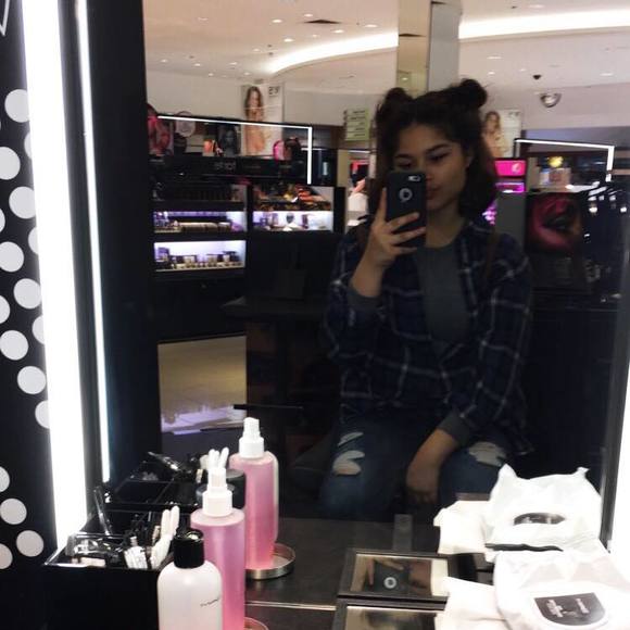 Meet your Posher, Roxana