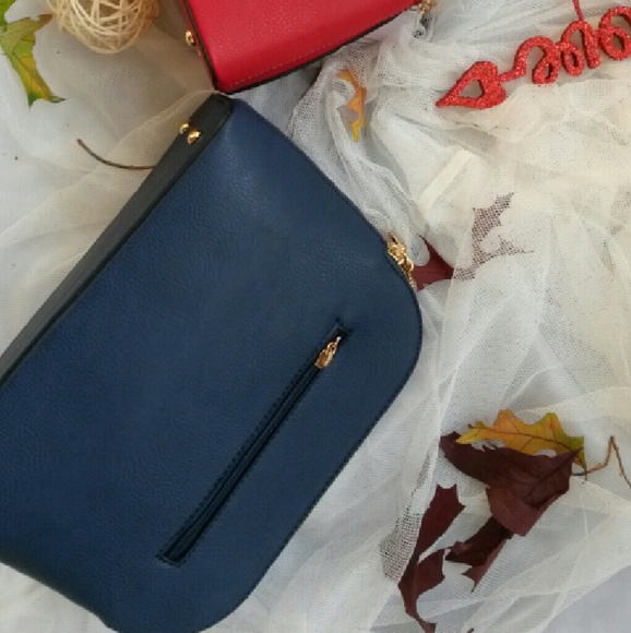 Double Sided Crossbody - Blue - Picture 4 of 4