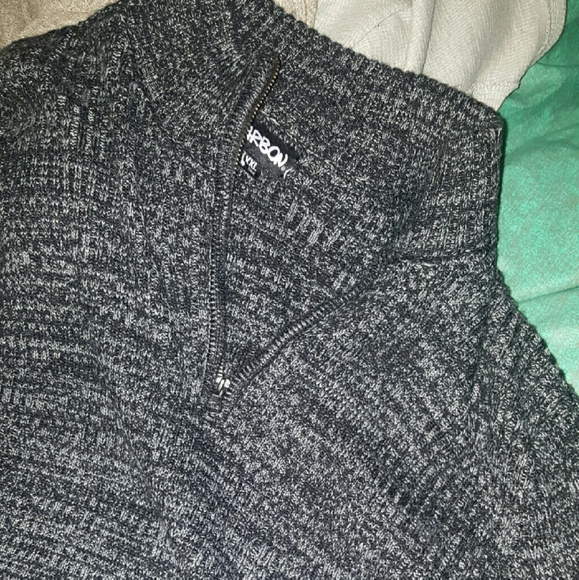 Men's long sleeve quarter zip up - Picture 2 of 2