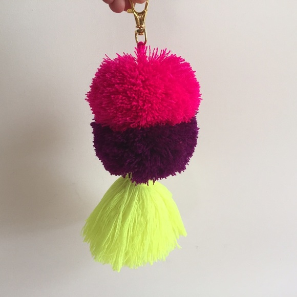 Handmade Colorful Pom Pom Tassel Keychain - Picture 2 of 4