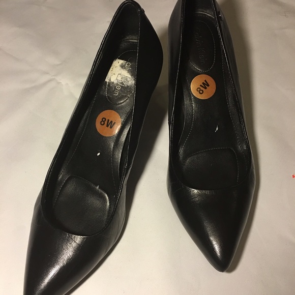 Calvin Klein leather pointed toe pump