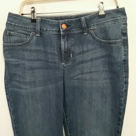NWT Lee Shapetastic Barely Boot Cut Jeans - Picture 2 of 4