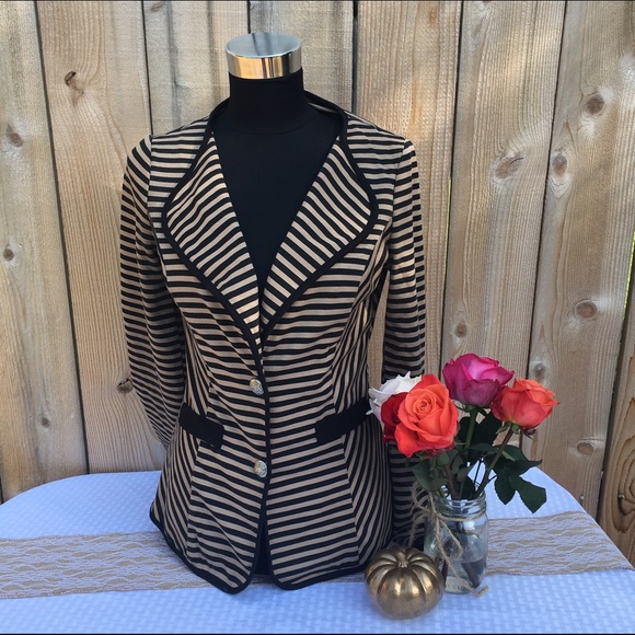 Stripped Button Blazer