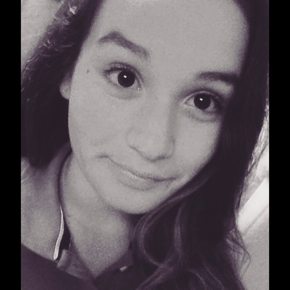 Meet your Posher, Alexah - Picture 1 of 1