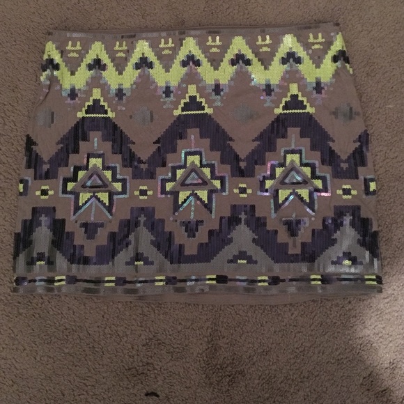 NWT EXPRESS Sequin Skirt size L