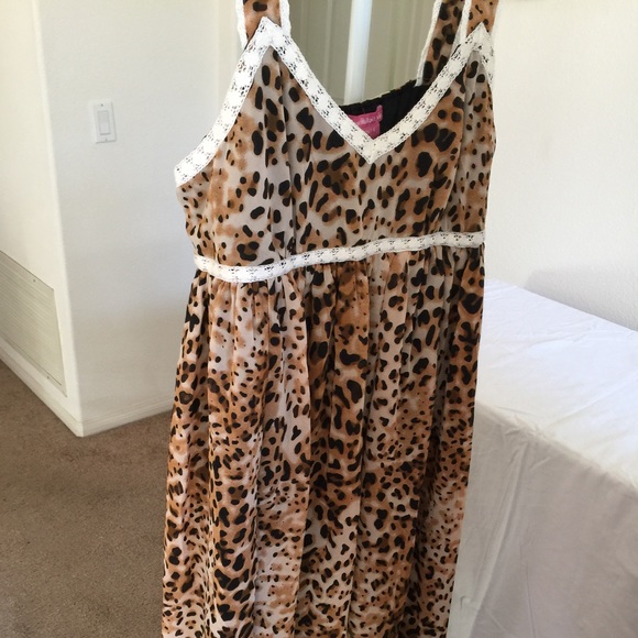 ANIMAL PRINT MAXI DRESS 👗👗👗