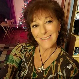 Meet your Posher, Tina