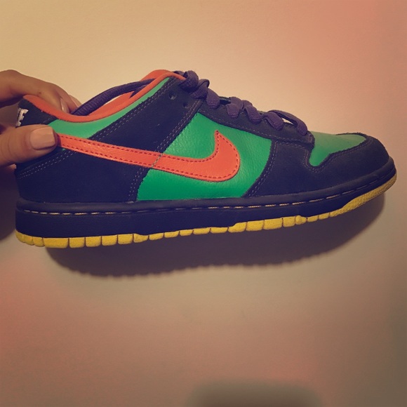 Nike limited edition dunks