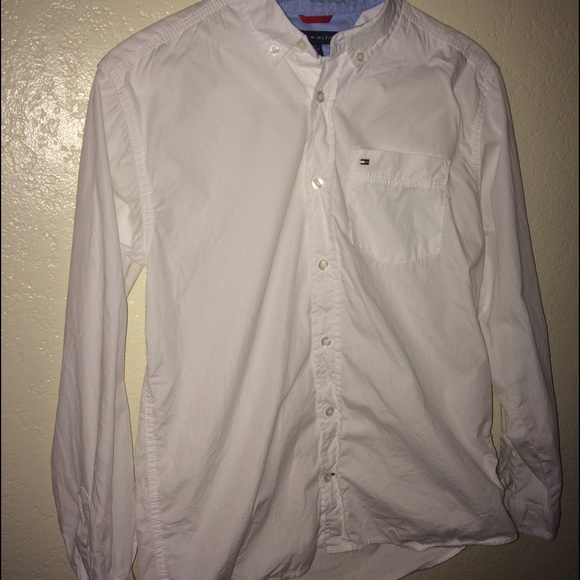 Tommy Hilfiger button up - Picture 1 of 1