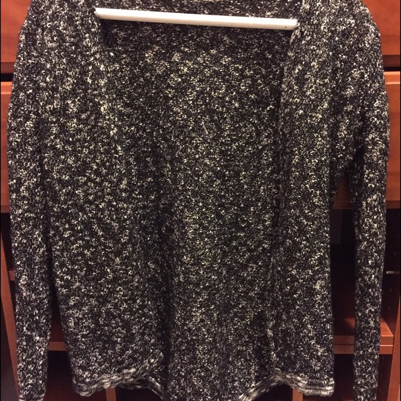 Brandy Melville sweater