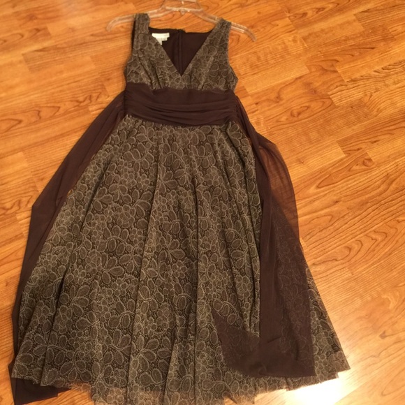 Vintage tea length/knee length dress