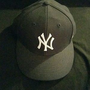 Men's Yankees Adjustable Black Hat